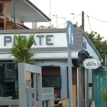 Paralia - Apartman *